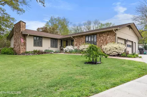 1710 Dawn Redwood Tr, Knoxville, TN 37922