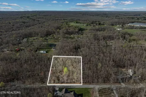 95 Diamond Dr, Monterey, TN 38574