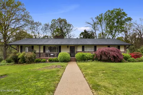 8105 Chesterfield Dr, Knoxville, TN 37909