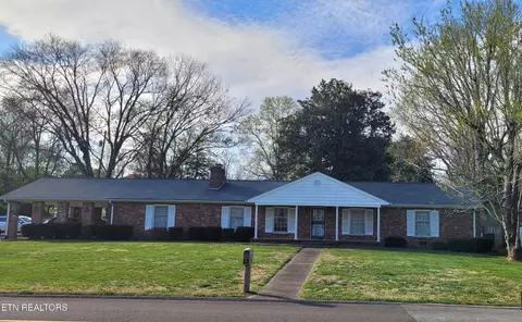7625 NW Bennigton Dr, Knoxville, TN 37909