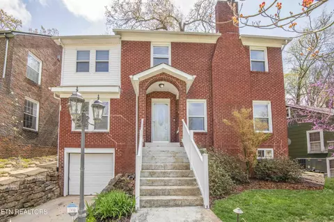 3042 N Hills Blvd, Knoxville, TN 37917