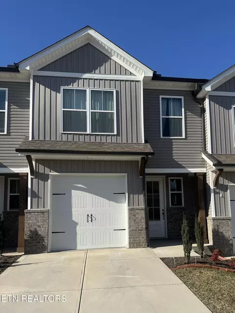 112 Scout Way, Lenoir City, TN 37771