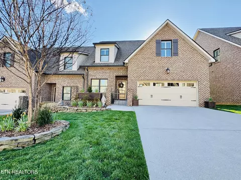 521 Stone Pony Ln, Knoxville, TN 37919