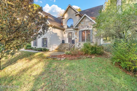 4245 Hiawatha Dr, Knoxville, TN 37919