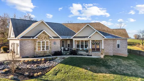 3413 Colby Cove Dr, Maryville, TN 37801