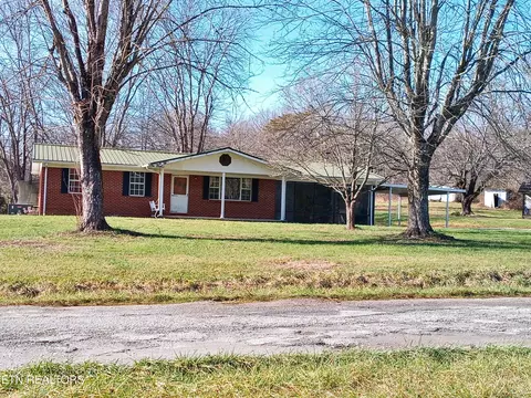369 Cash Smith Rd Dr, Oneida, TN 37841