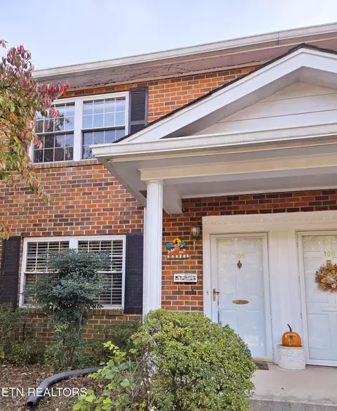 481 NW Broome Rd #105, Knoxville, TN 37909