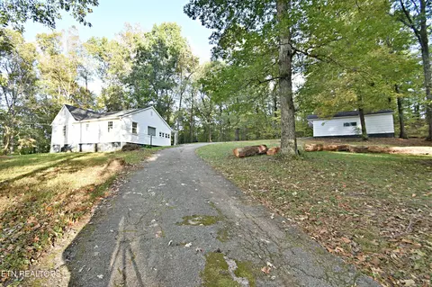 5200 Strawberry Plains Pike, Knoxville, TN 37914