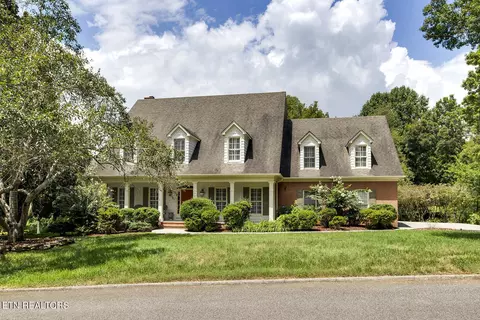 5419 Cove Island Rd, Knoxville, TN 37919