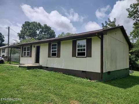 106 Matt Edmond Rd, Wartburg, TN 37887