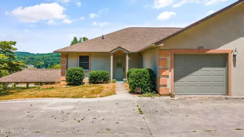 2008 Brentwood Ct, Kingston, TN 37763