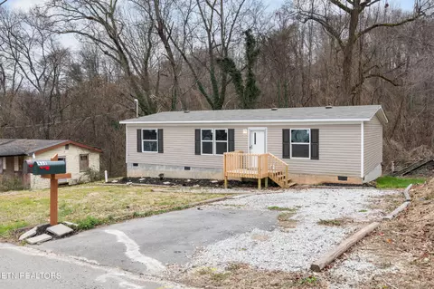 438 Jarnigan St, Clinton, TN 37716