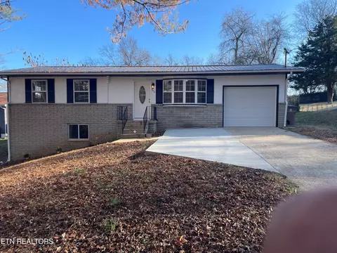 3412 Argyle Dr, Knoxville, TN 37914
