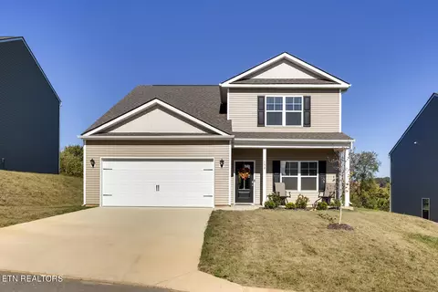 152 Paisley Reece Ln, Lenoir City, TN 37771
