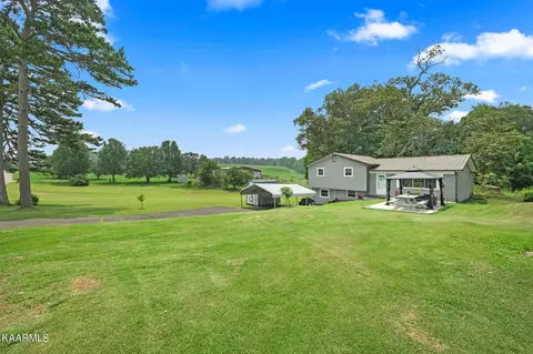 3325 Wade Rd #W, Loudon, TN 37774