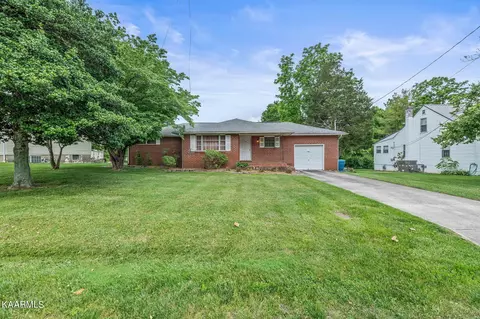 195 Old Lantana Rd, Crossville, TN 38555