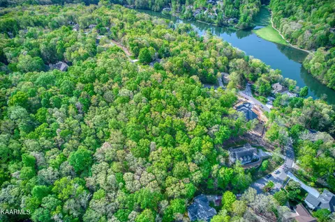 44 Brummel Ln, Crossville, TN 38558