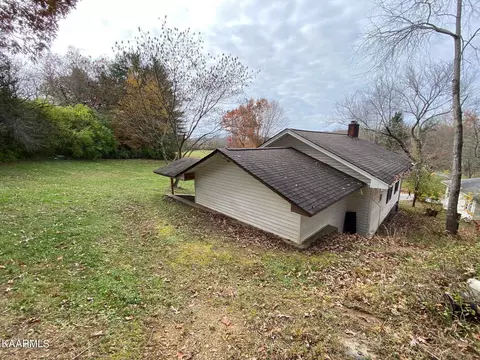574 Litton Rd, Oneida, TN 37841 photo 6