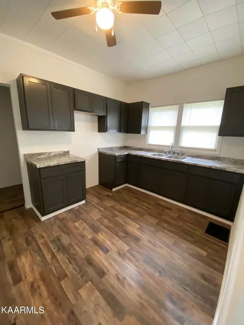 574 Litton Rd, Oneida, TN 37841 photo 11