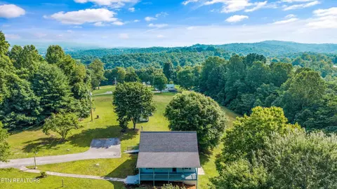 270 Lynn Ln, La Follette, TN 37766