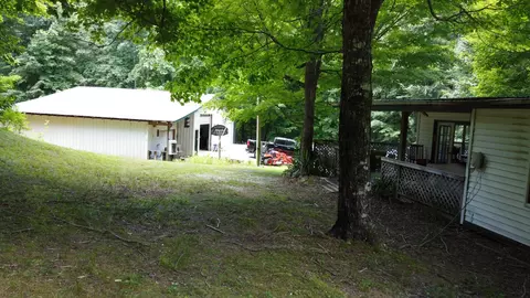 449 Thompson Tr, Winfield, TN 37892 photo 8