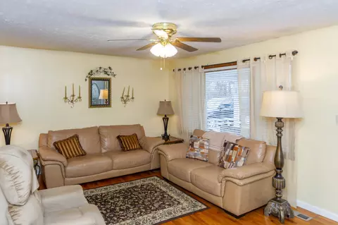 522 Chestnut Ridge Rd, Heiskell, TN 37754 photo 3