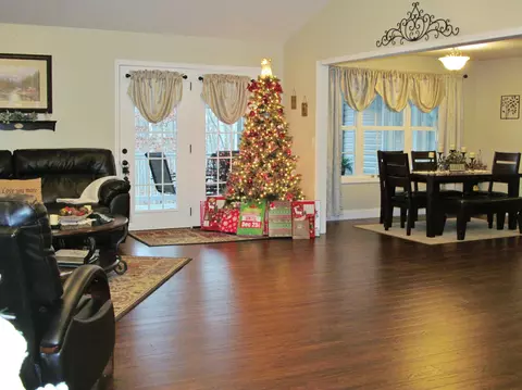 195 Emory View Rd, Lancing, TN 37770 photo 3