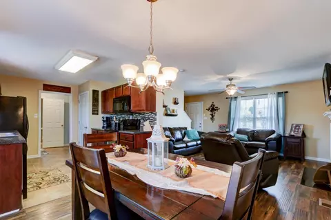 4829 Falling Star Ln, Powell, TN 37849 photo 6