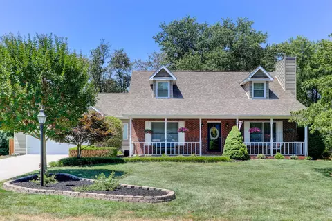 3917 Stonebridge Dr, Powell, TN 37849 photo 1