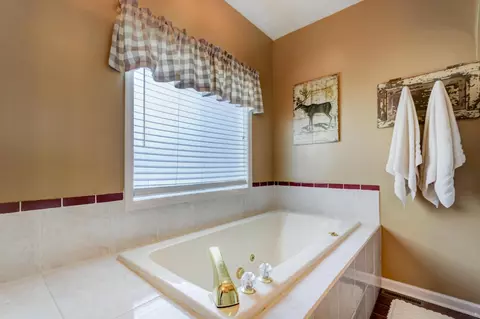 3917 Stonebridge Dr, Powell, TN 37849 photo 20
