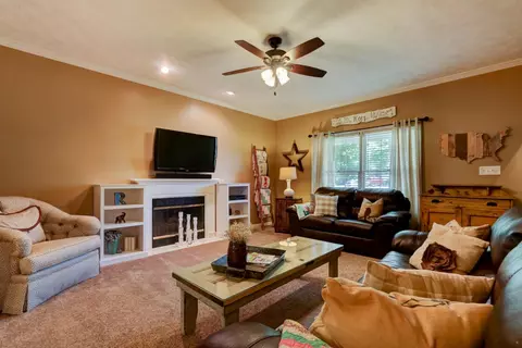 3917 Stonebridge Dr, Powell, TN 37849 photo 15