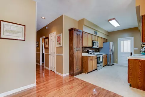 3917 Stonebridge Dr, Powell, TN 37849 photo 8