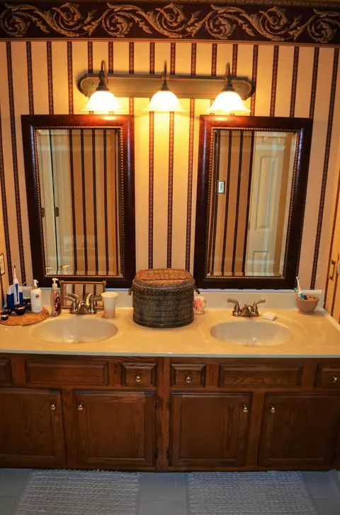 3913 Stonebridge Dr, Powell, TN 37849 photo 17