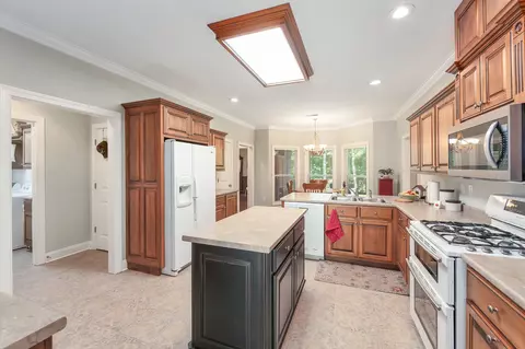 Kitchen - 547 Willoughby Rd, Beech Bluff, TN 38313 photo 1 of 4
