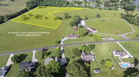 2 Gillespie Bend Ln, Dayton, TN 37321