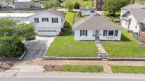 303305 W Broadway St, Lenoir City, TN 37771
