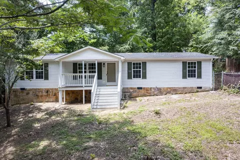 866 Ponderosa Dr, Soddy Daisy, TN 37379