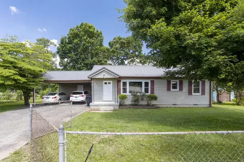 214 Kenneth St, Athens, TN 37303