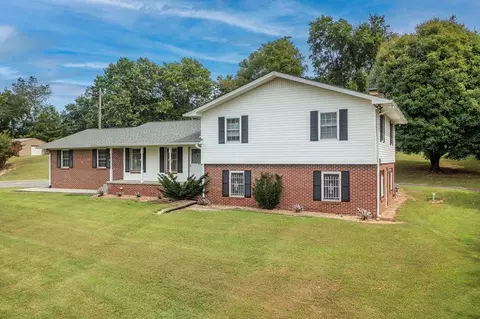 9068 Rhea County Hwy, Dayton, TN 37321