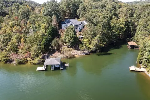 1128 Sherwood Shores Dr, Spring City, TN 37381