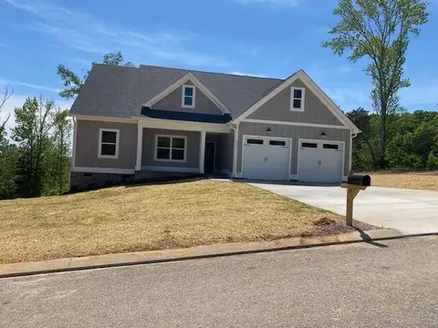 215 Blue Sky Dr, Dayton, TN 37321
