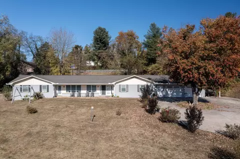 317 Lakeshore St, Dayton, TN 37321