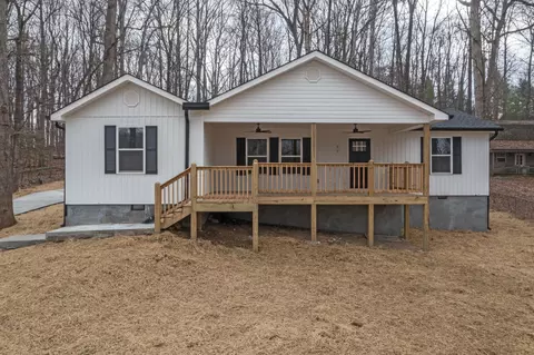626 Dogwood Dr, Spring City, TN 37381