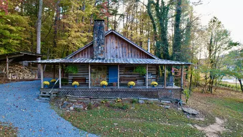 160 Couchwood Dr, Dayton, TN 37321