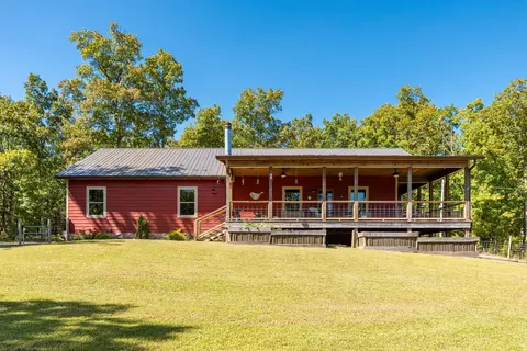 520 Brown Rd, Graysville, TN 37338