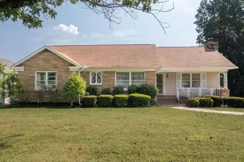 1267 New Lake Rd, Spring City, TN 37381