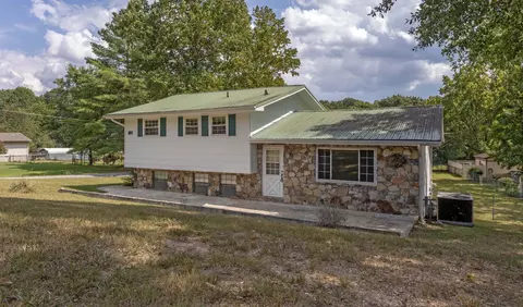 7352 S Dent Rd, Hixson, TN 37343