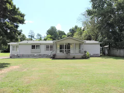 330 Hilleary St, Spring City, TN 37381