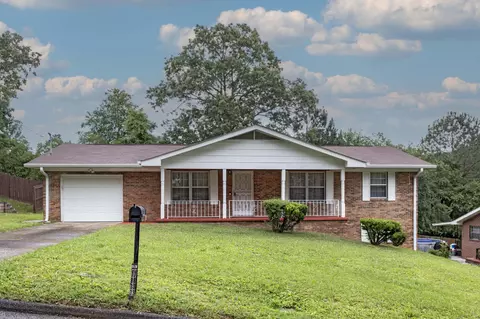 7833 Opal Dr, Chattanooga, TN 37416