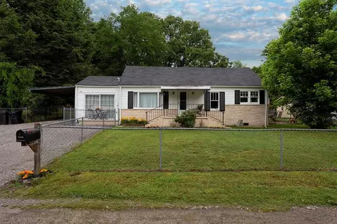 152 Pine St, Dayton, TN 37321 photo 1